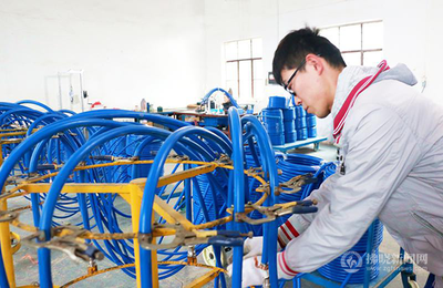 企業(yè)加緊生產(chǎn) 沖刺年度目標(biāo)